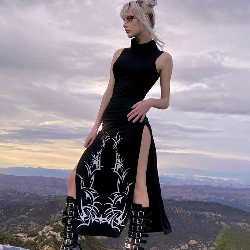 Vestido De Cuello Alto Con Tribales