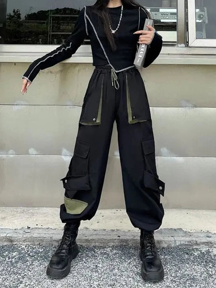 Pantalón Techwear Multibolsillos Femenino