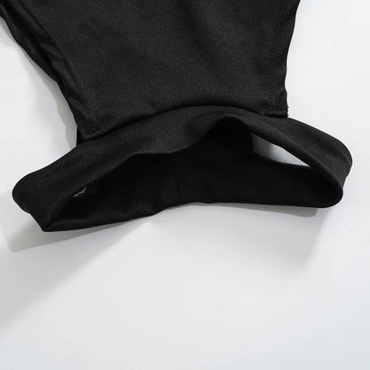 Vestido Negro Con Apertura Lateral