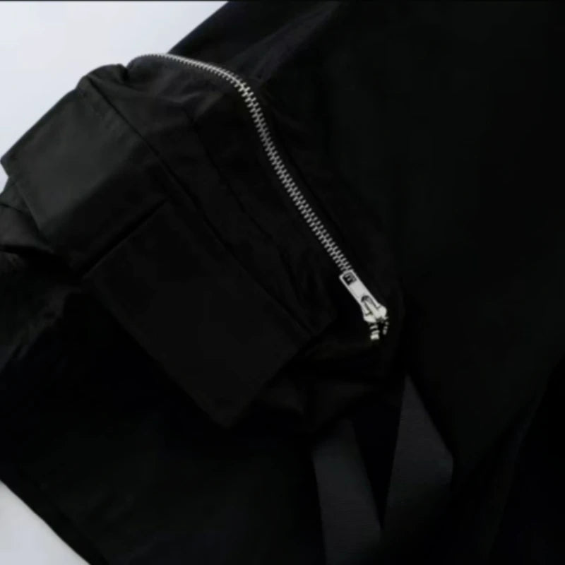 Pantalones Techwear Con Bolsillos De Cremallera Y Cintas Ligero